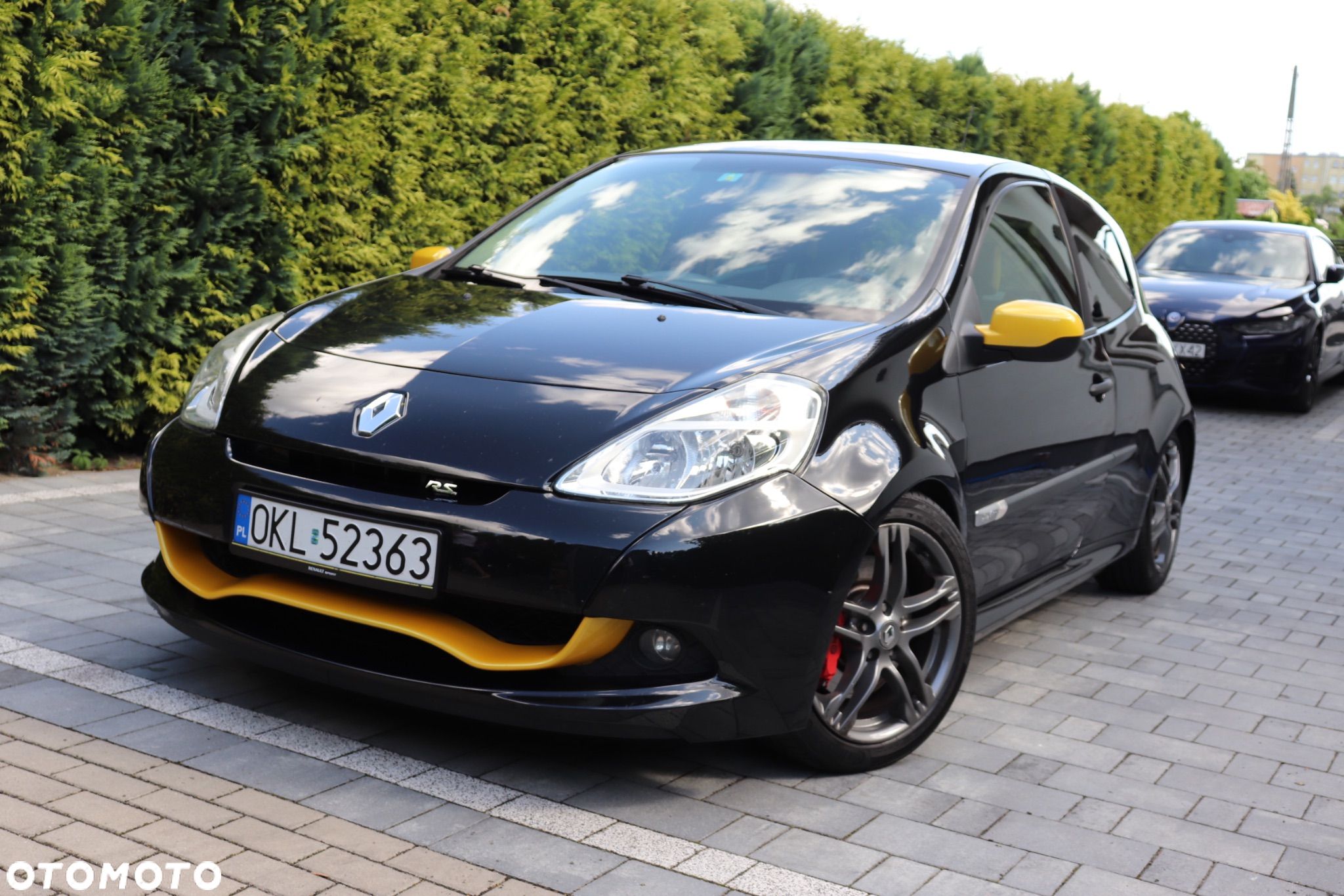 Renault Clio 2.0 16V Sport - 1