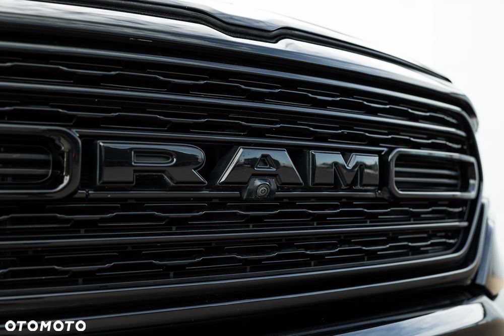 RAM 1500 5.7 eTorque Crew Cab Shortbed Limited Black - 8