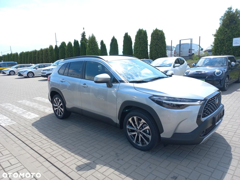Toyota Corolla Cross 2.0 Hybrid Style AWD - 4