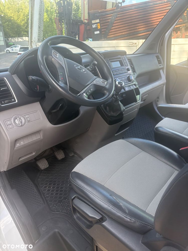 Hyundai H350 - 8