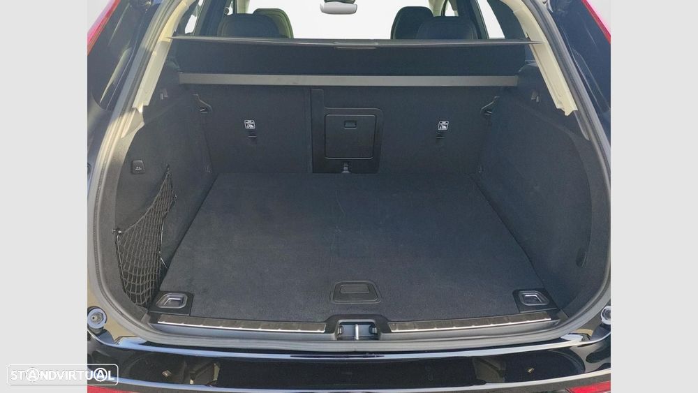 Volvo XC 60 2.0 T6 PHEV Plus Dark AWD - 15