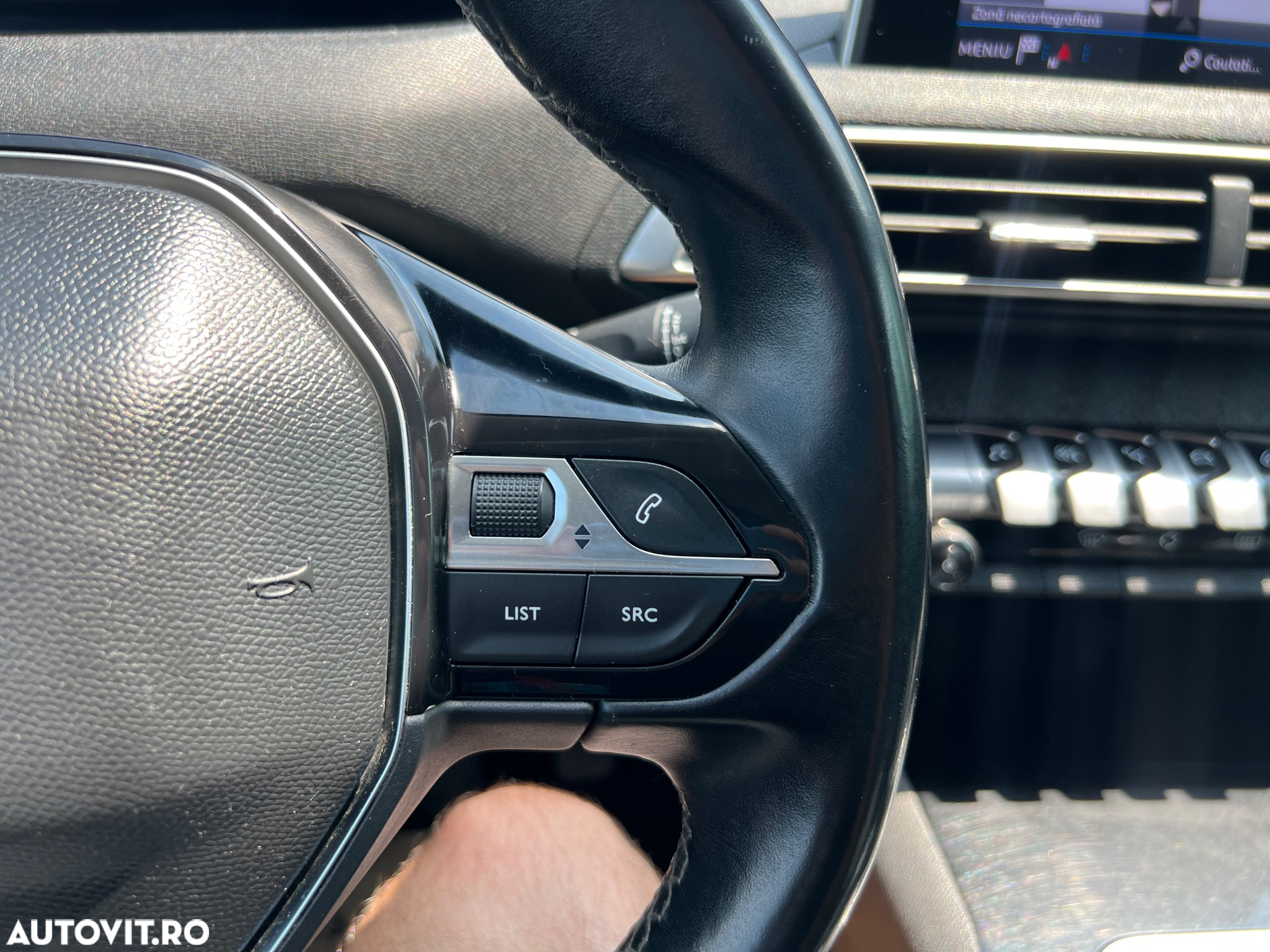 Peugeot 5008 1.5 BlueHDI s&s Allure - 22