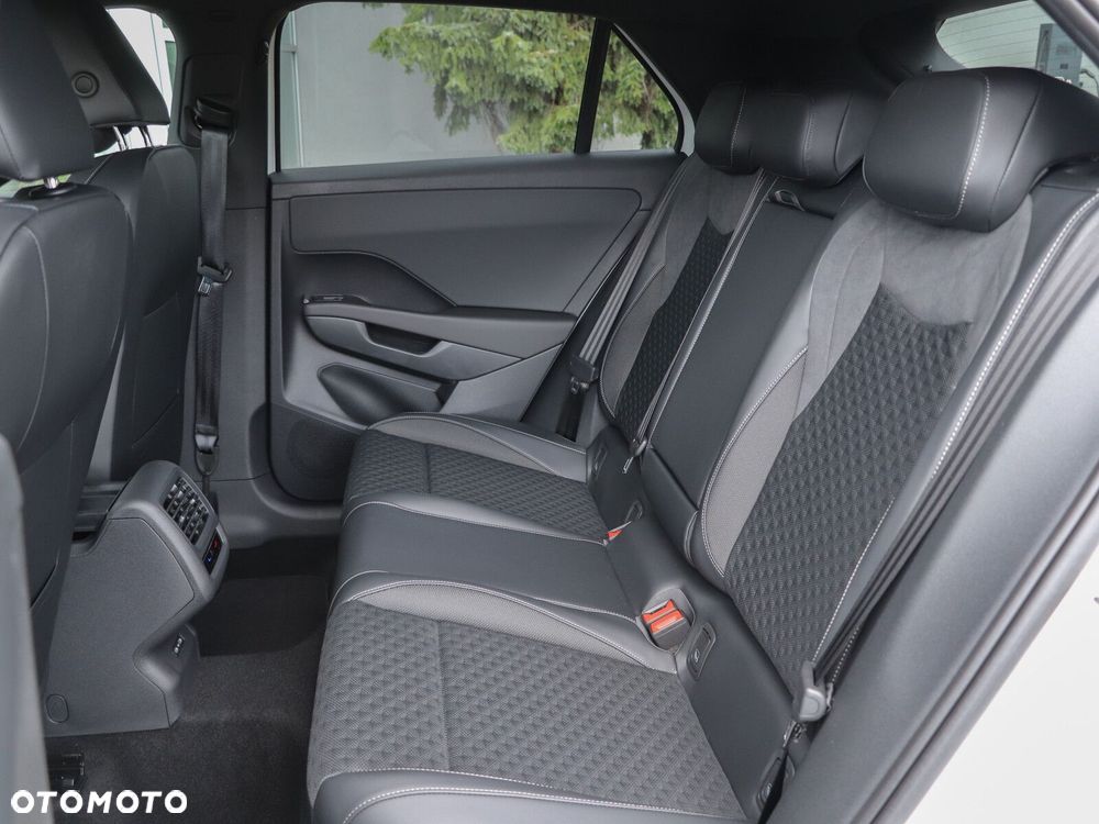 Volkswagen T-Roc - 14