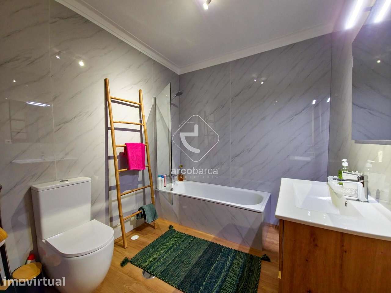 Apartamento T3 Renovado, Mobilado e Equipado – Arcos de Valdevez - Grande imagem: 5/13