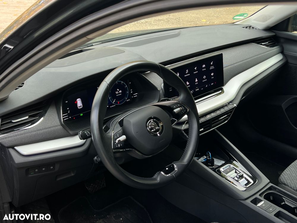 Skoda Octavia Combi 2.0 TDI DSG Style - 3