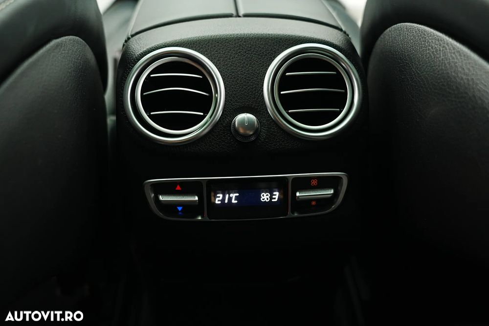 Mercedes-Benz GLC Coupe 200 d 4Matic 9G-TRONIC AMG Line Plus - 39