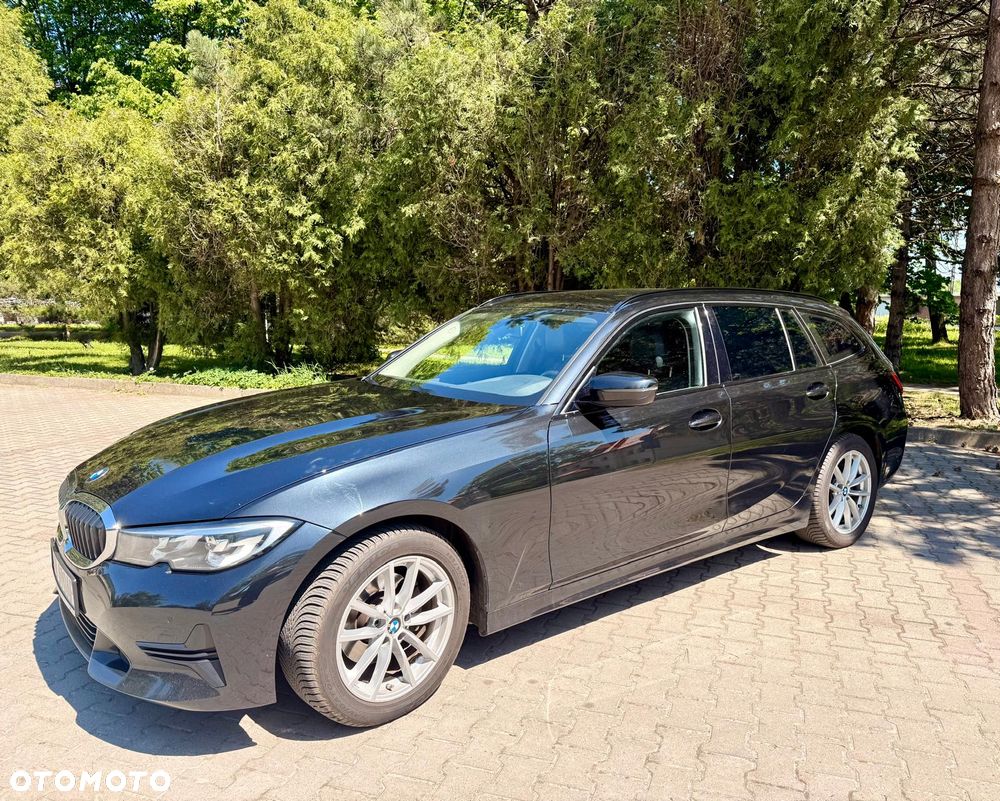BMW Seria 3 320d Sport Line Shadow - 2
