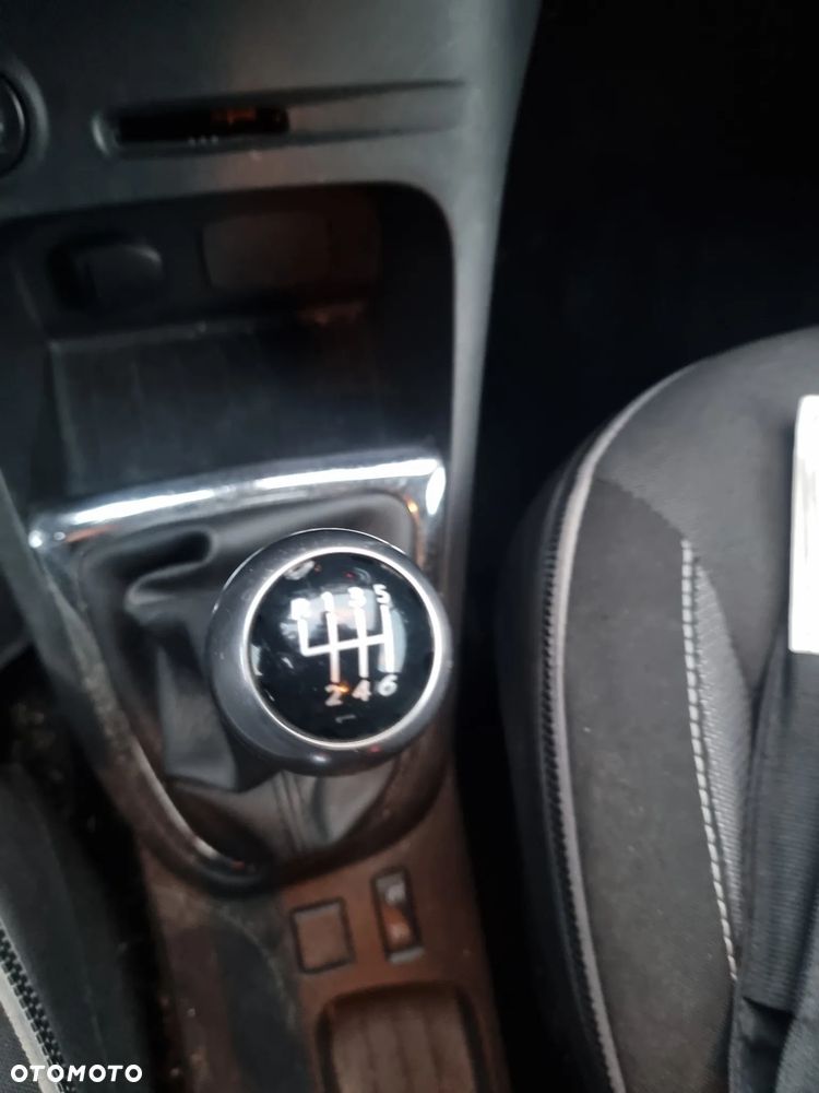 Renault Captur - 19