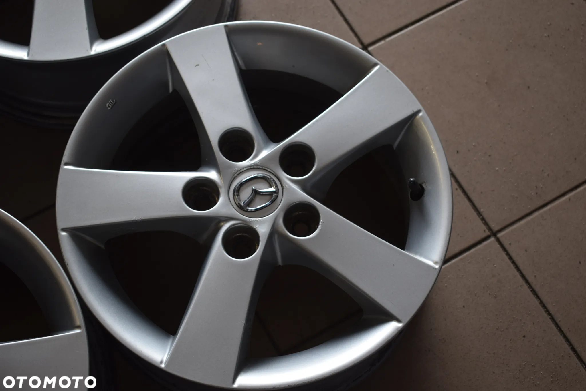 Felgi aluminiowe alufelgi Mazda 6Jx15 5x114,3 - 5