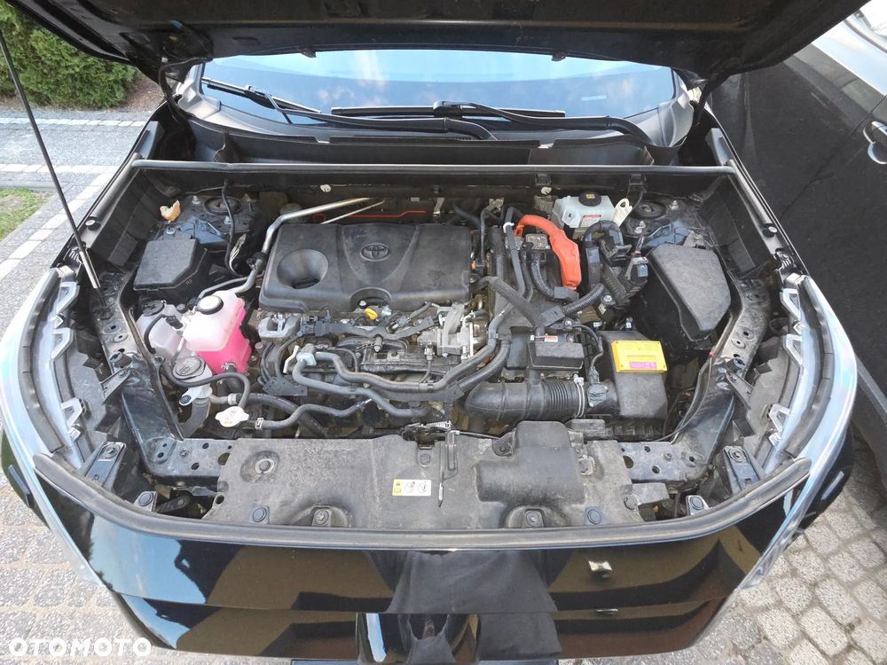 Toyota RAV4 2.5 4x4 Team Deutschland - 8