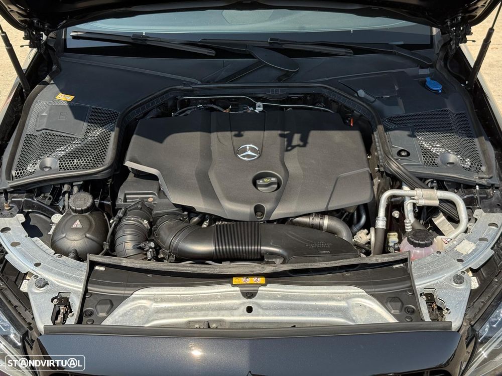 Mercedes-Benz C 220 d Coupe 9G-TRONIC AMG Line - 28