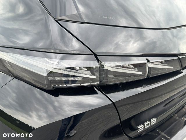 Peugeot 308 180 e-EAT8 GT - 28