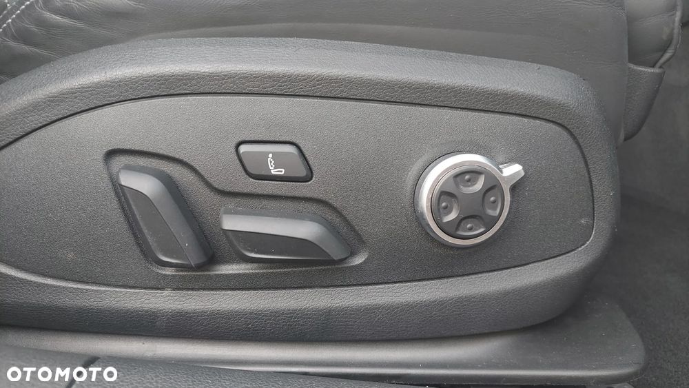 Audi RS4 Avant Avant quattro tiptronic - 18