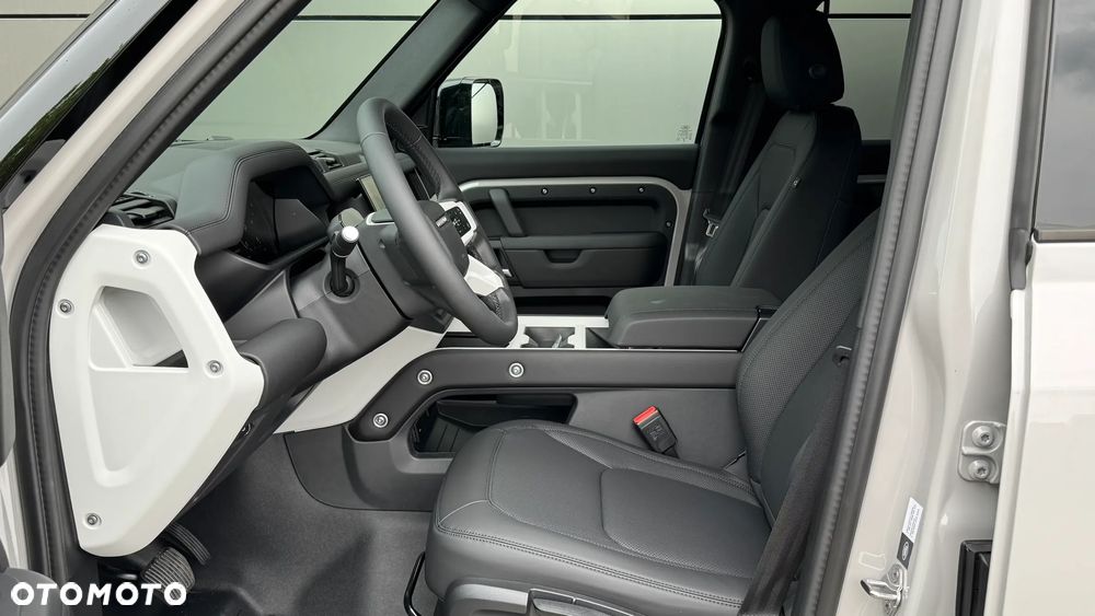 Land Rover Defender 3.0 D200 mHEV S - 8