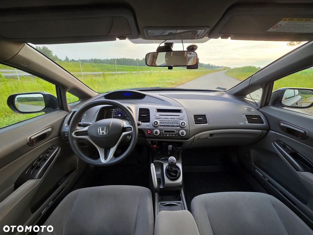 Honda Civic 1.8 Comfort - 9