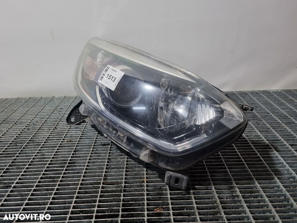 Far Dreapta Renault Captur 2013 - 2017 SUV 4 Usi (1513) Cu lupă - 1