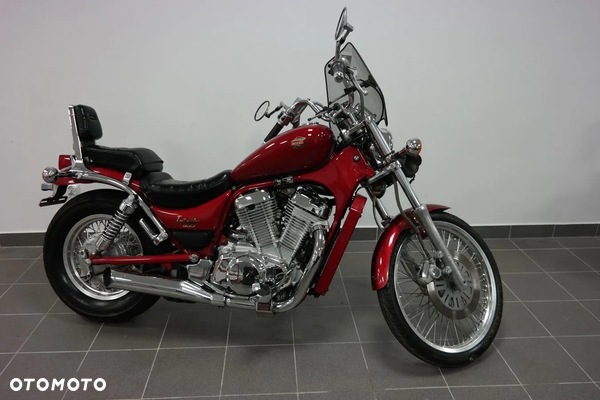 Suzuki Intruder