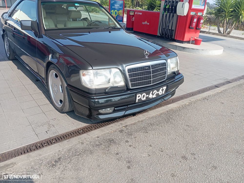 Mercedes-Benz W124 (1984-1997) 300 CE-24 - 6