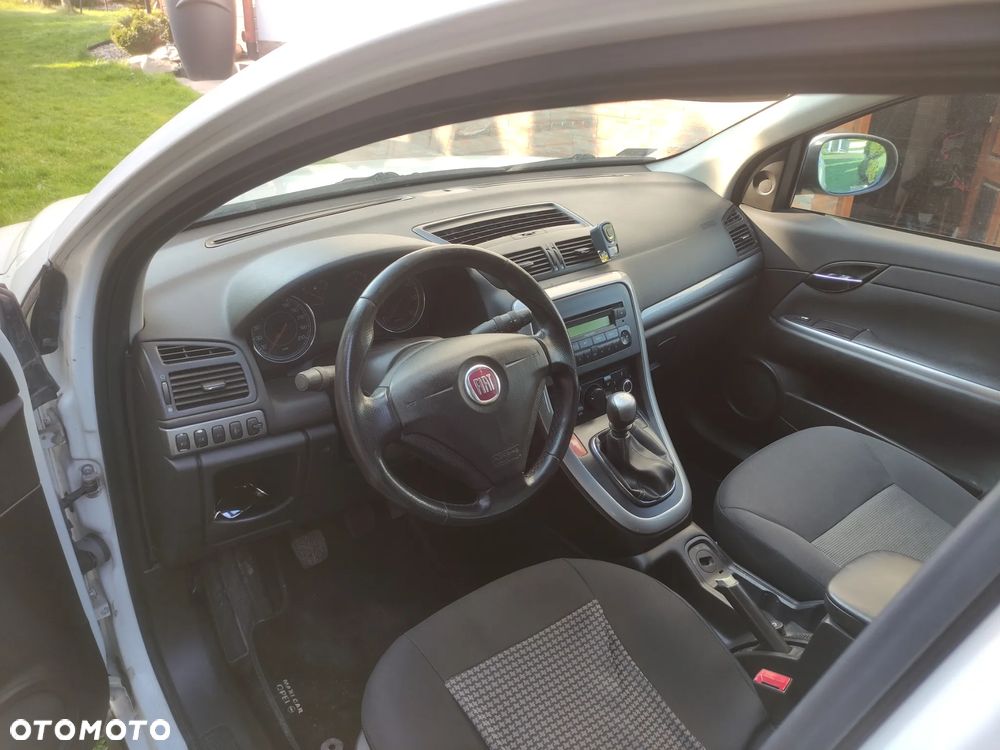 Fiat Croma 1.9 JTD Business - 2