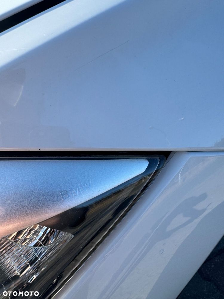BMW Seria 3 318d Sport Line - 10