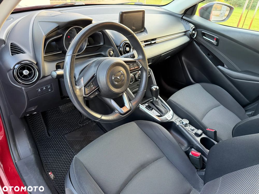 Mazda 2 - 8