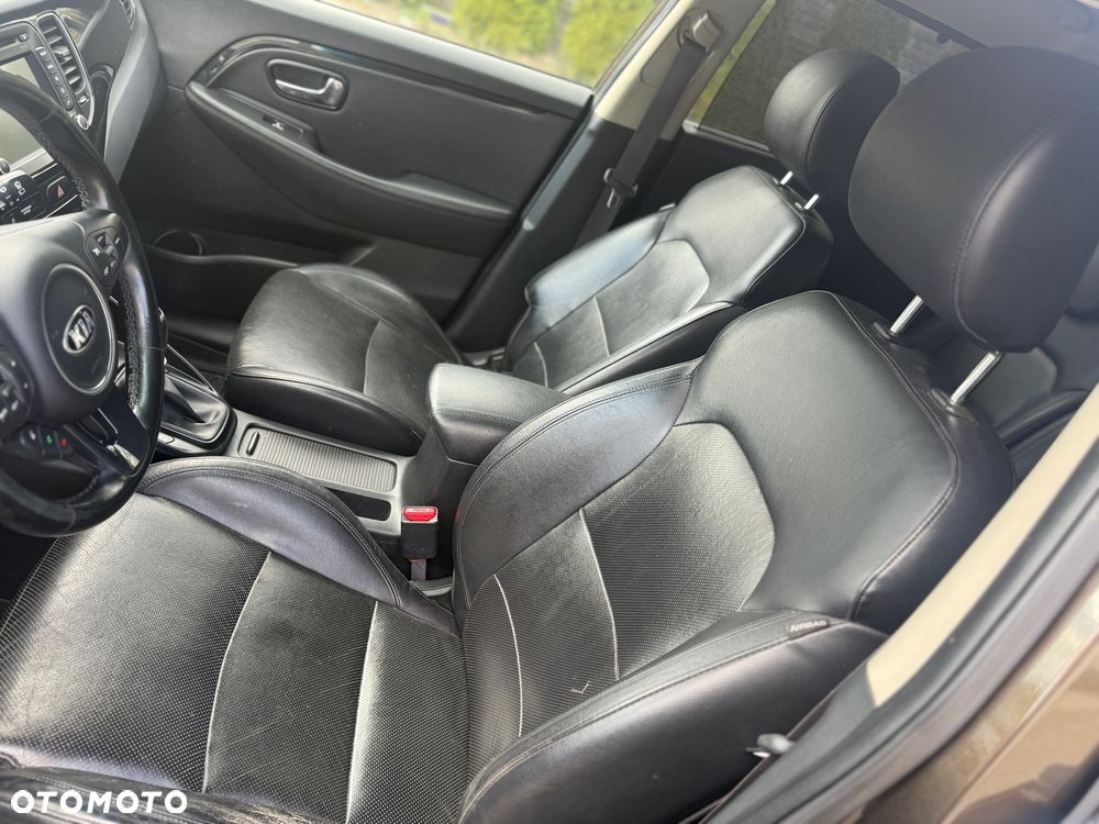 Kia Carens 1.7 CRDi 136 Dream Team Edition - 5