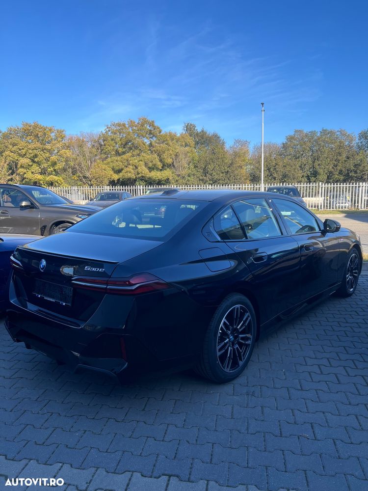 BMW Seria 5 530e xDrive AT PHEV - 4