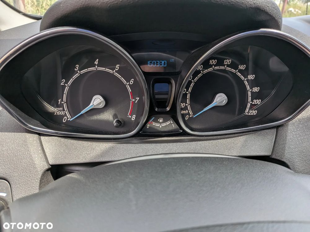 Ford Fiesta 1.25 Silver X plus EU5 - 19