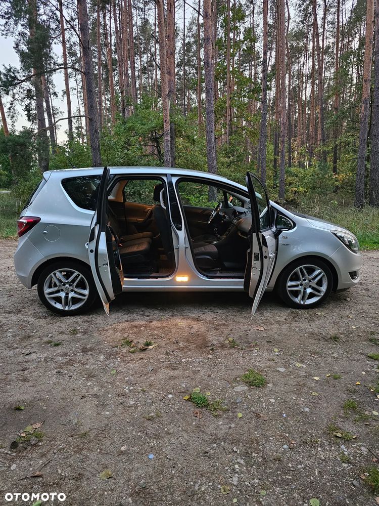 Opel Meriva - 11