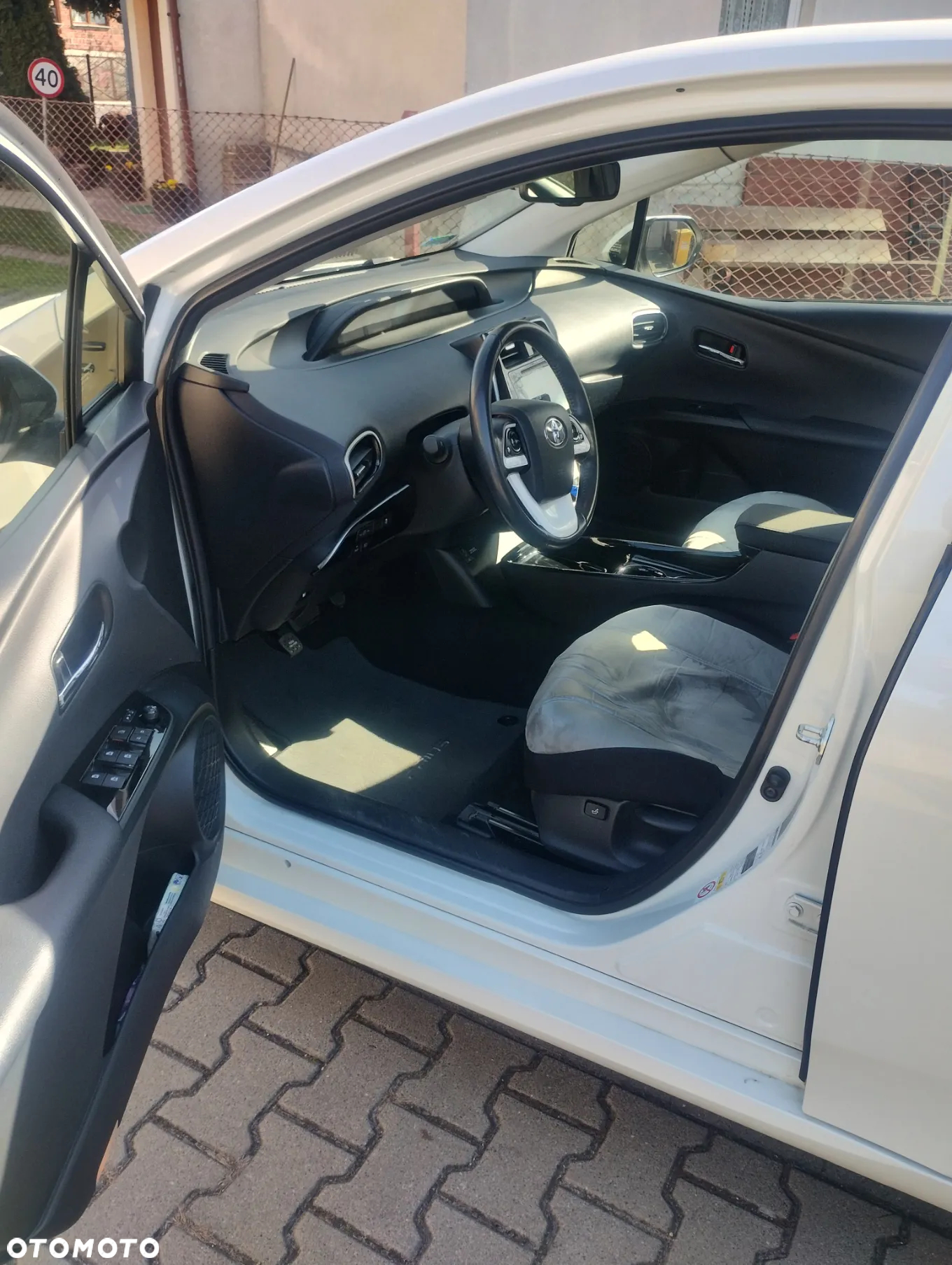 Toyota Prius 1.8 Hybrid Executive - 10