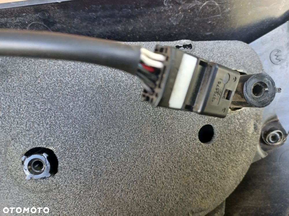 LUSTERKO PRAWE 9PIN RENAULT MASTER III - 5