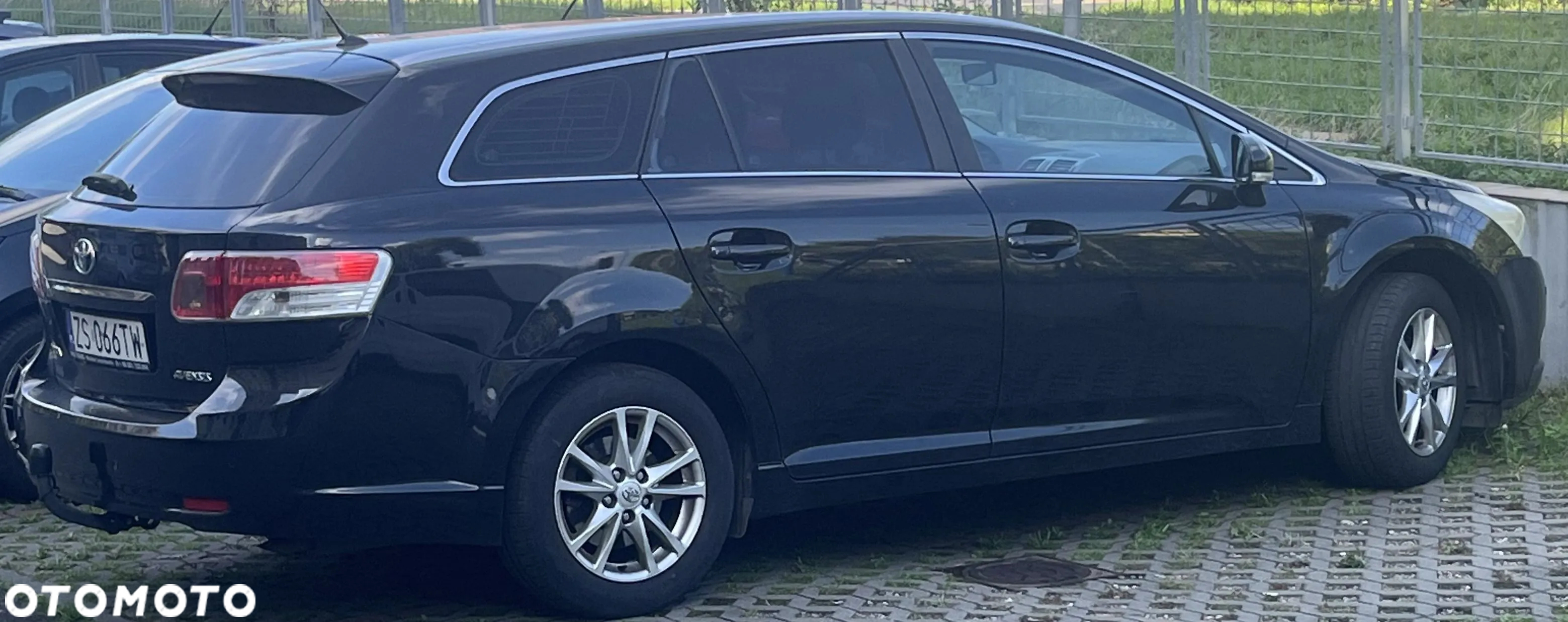 Toyota Avensis 1.8 Sol NAVI MS - 13