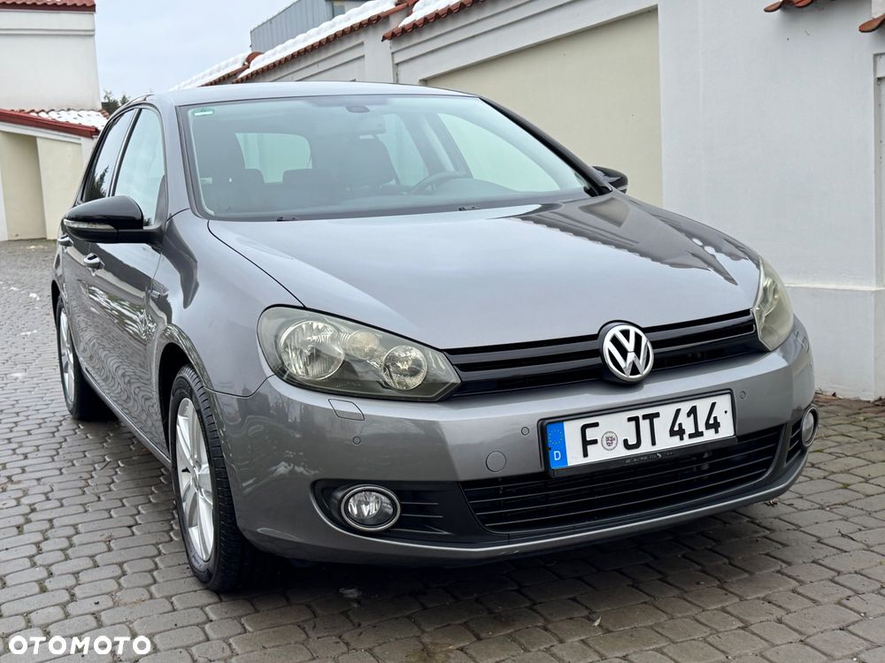 Volkswagen Golf - 36