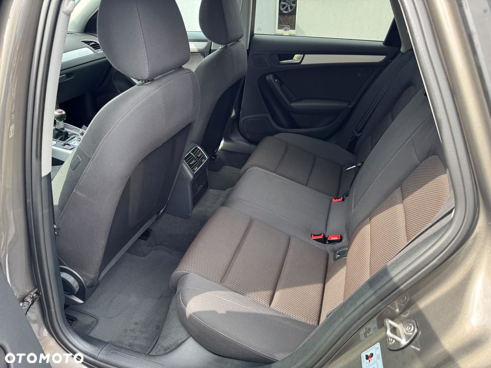 Audi A4 Allroad - 31