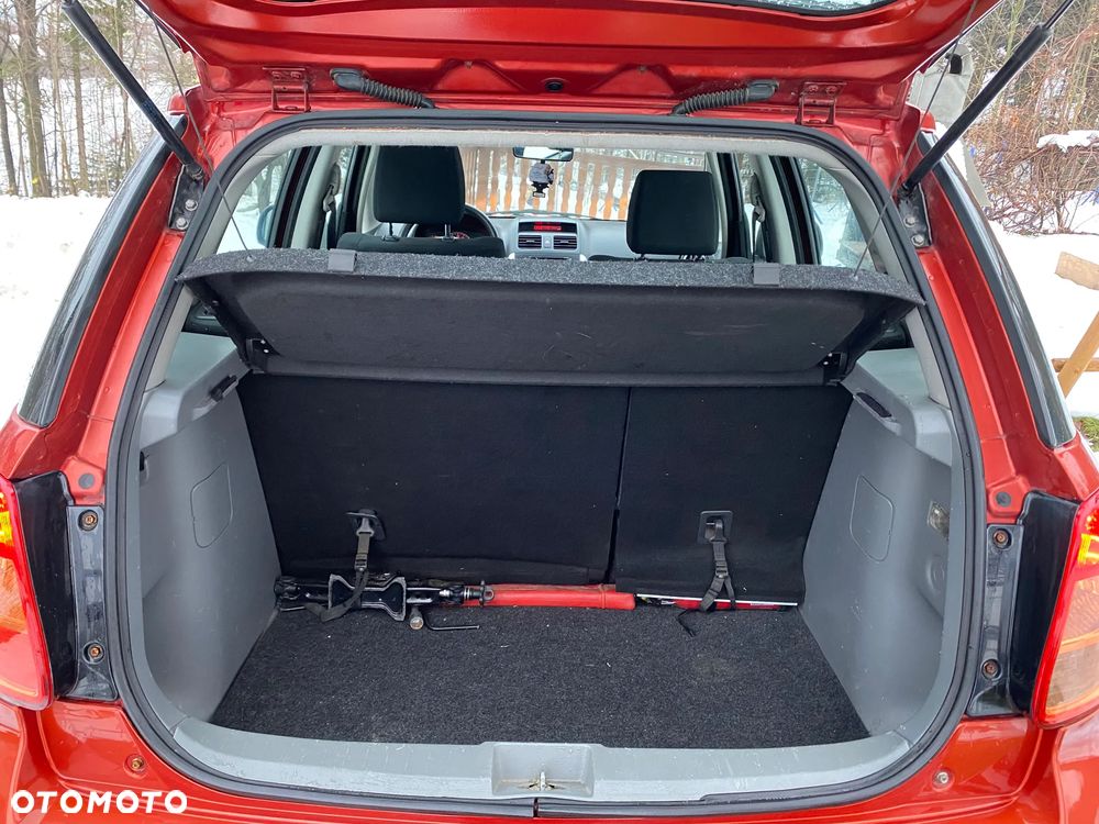 Suzuki SX4 - 21