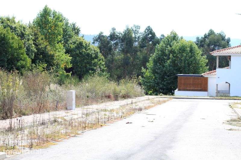 Terreno Urbano em Zona Tranquila, a poucos minutos do centro de Braga - Vista 4