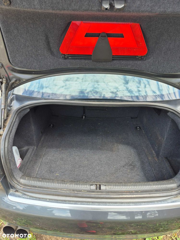 Audi A4 Limousine - 7