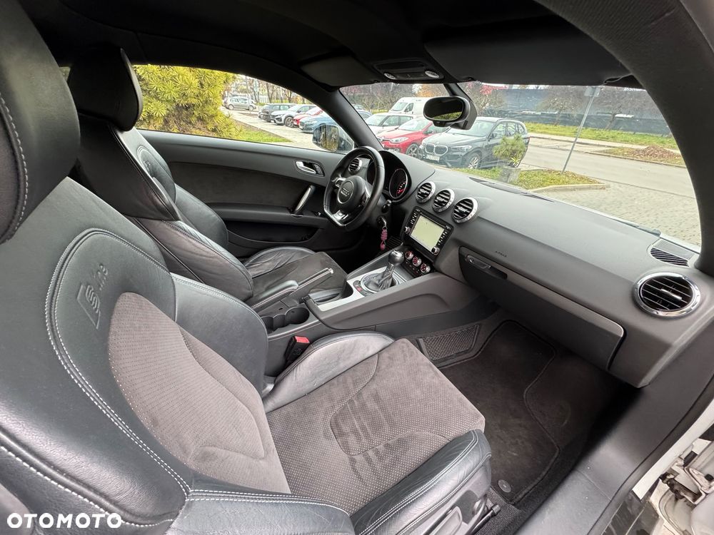 Audi TT Coupé - 11