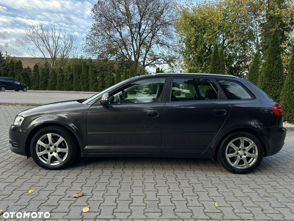 Audi A3 Sportback - 3