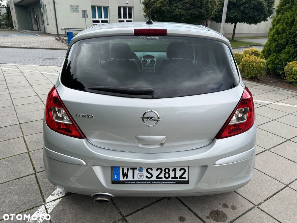 Opel Corsa 1.4 16V 150 Jahre - 14