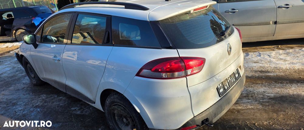 Aripa stanga spate Renault Clio 4 combi 2015 2016 / 2017 2018 - 1