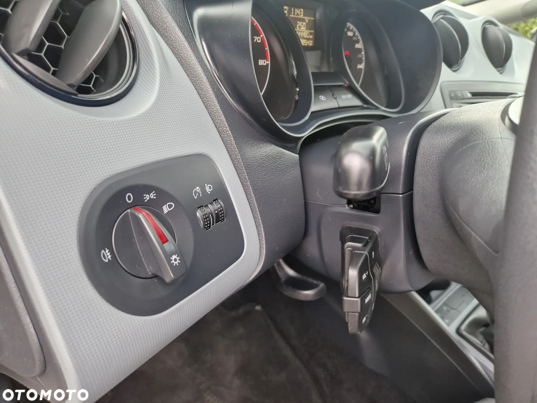 Seat Ibiza SC 1.2 12V Style - 26