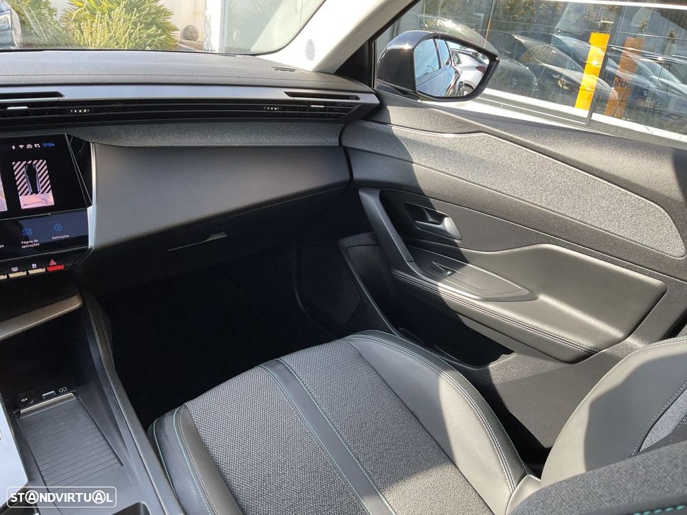 Peugeot 308 1.6 Hybrid Allure Pack e-EAT8 - 41