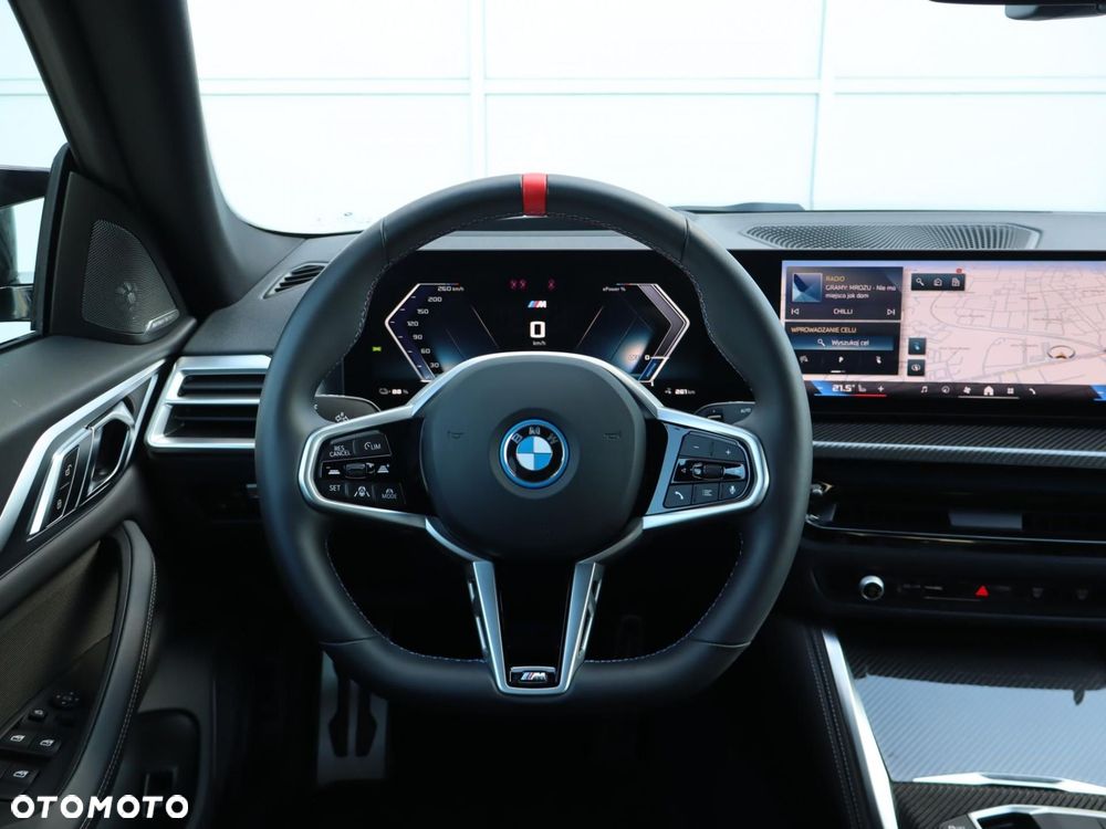 BMW i4 - 12
