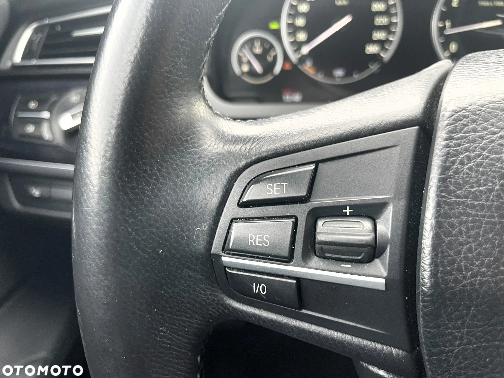 BMW Seria 7 750i - 18