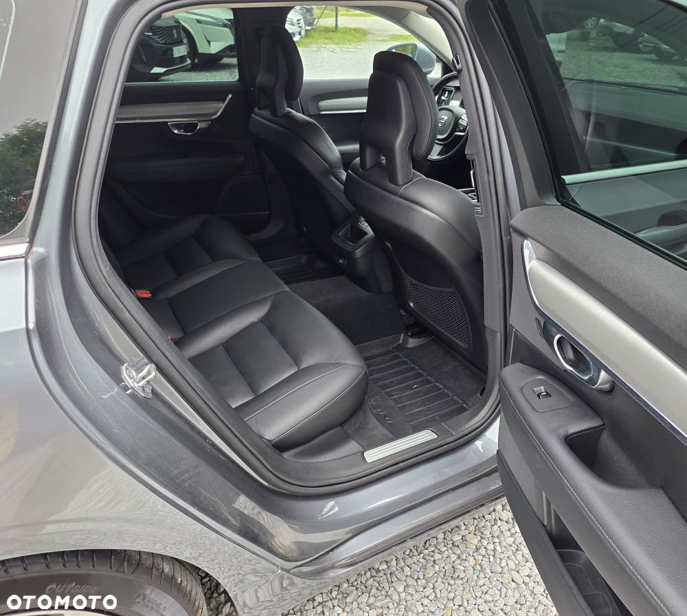 Volvo V90 D4 Inscription - 11