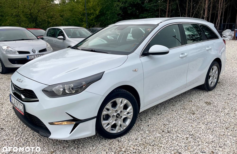 Kia Ceed 1.6 CRDi (48V Mild-Hybrid) Platinum - 12