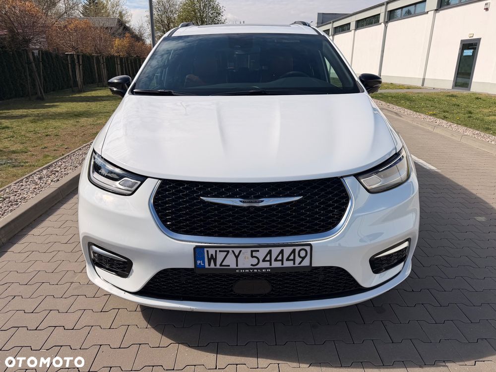 Chrysler Pacifica - 2