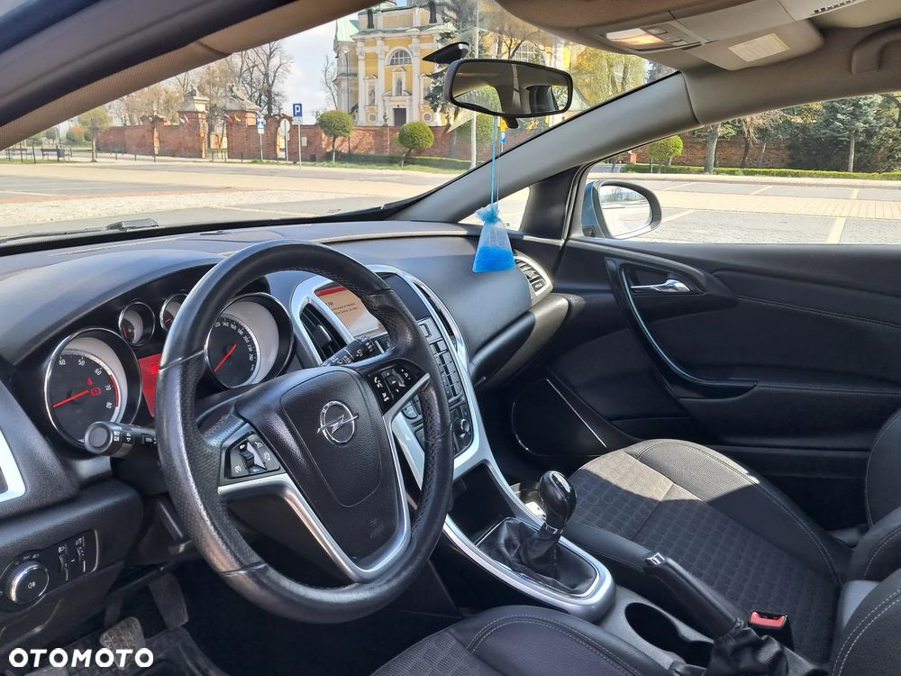 Opel Astra 1.4 Turbo Edition - 19