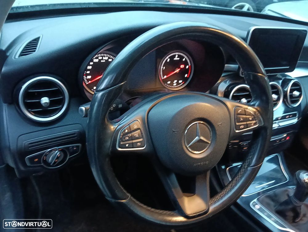 Mercedes-Benz C 180 BlueTEC Avantgarde - 36